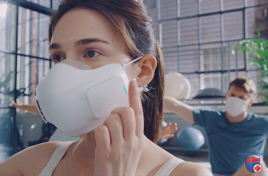«Электронная маска» - индивидуальный очиститель воздуха LG PuriCare